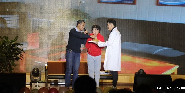 1581562161109459.jpg 5、股份公司小品《被遗忘的时光》.jpg