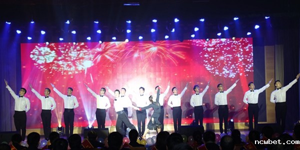 1581562176551093.jpg 8-02、集团机关歌曲《今夜无眠》.jpg