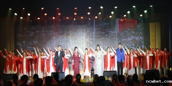 1581562274570565.jpg 16、管理公司歌舞《中国》.jpg