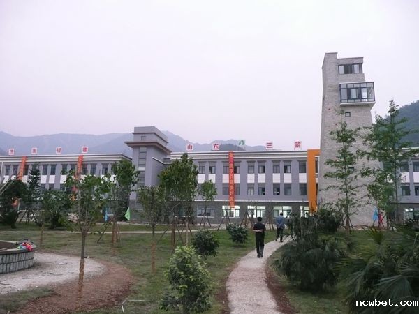 北川县擂鼓镇小学项目